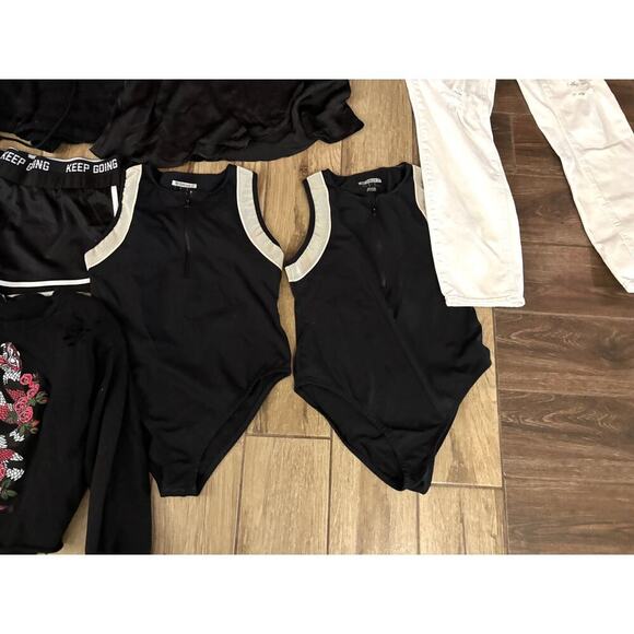 Lot of 9 Tops Dress Pants Womens Activewear M-L Clothing Reseller Bundle - Picture 6 of 12